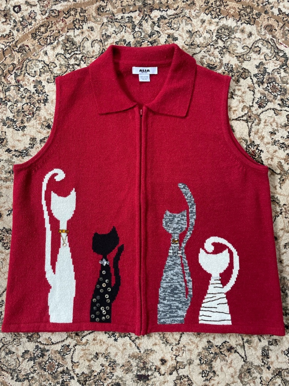 Grannycore Women’s Size Large Alia Red Knit Vest with Cat Motif Bling Warm